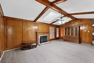 1301 Warwick St, Garland, TX 75040 - Photo 8