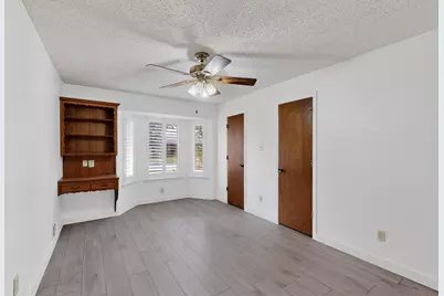 1301 Warwick Street, Garland, TX 75040 - Photo 10