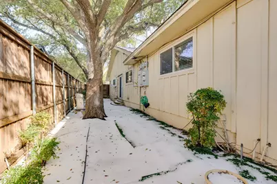 10521 Sandpiper Lane, Dallas, TX 75230 - Photo 24