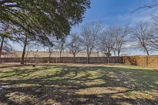 5701 Denise Dr, Haltom City, TX 76148 - Photo 16
