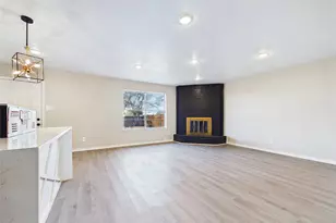 5701 Denise Dr, Haltom City, TX 76148 - Photo 12