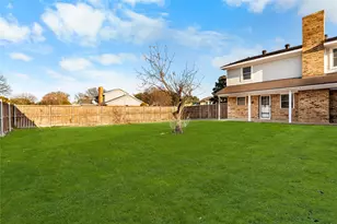 201 Kingsbridge Dr, Garland, TX 75040 - Photo 36