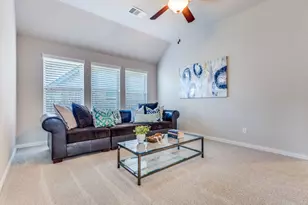 2165 Balcones Dr, Carrollton, TX 75010 - Photo 18