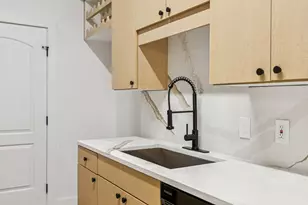 3225 Turtle Creek Blvd, Dallas, TX 75219 - Photo 6