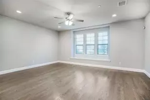 4667A Dozier Rd, Carrollton, TX 75010 - Photo 16