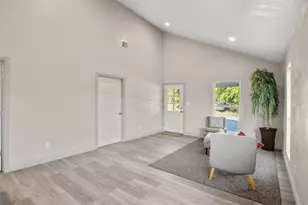 5702 Arkansas Trail, Granbury, TX 76048 - Photo 4