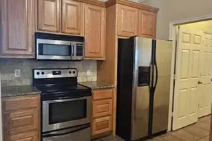 2528 S 3rd St, Waco, TX 76706 - Photo 8