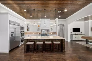 12817 Bella Villa Dr, Benbrook, TX 76126 - Photo 2