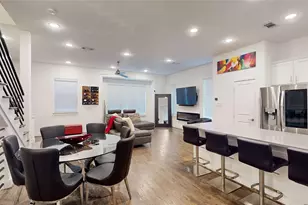 5811 Bryan Pkwy, Dallas, TX 75206 - Photo 2