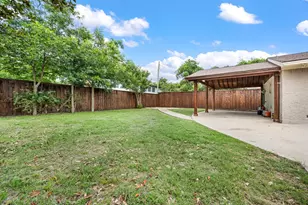 8405 Greenstone Dr, Dallas, TX 75243 - Photo 20