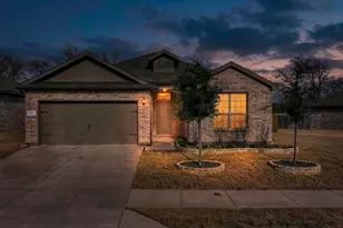 9224 Red Brush Trl, Fort Worth, TX 76131 - Photo 1