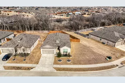 9224 Red Brush Trail, Fort Worth, TX 76131 - Photo 20