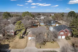 4303 Solitude Ct, Arlington, TX 76017 - Photo 32