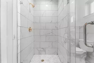 2211 E Ann Arbor Ave, Dallas, TX 75216 - Photo 26