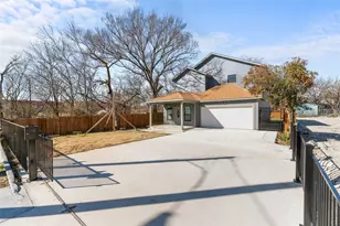 2211 E Ann Arbor Ave, Dallas, TX 75216 - Photo 2
