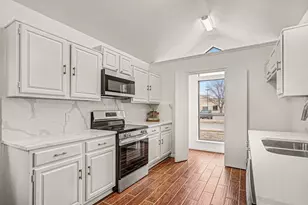 2008 Greenview Dr, Carrollton, TX 75010 - Photo 10