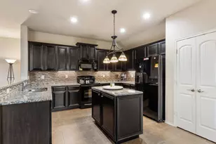 115 Holly St, Waxahachie, TX 75165 - Photo 8