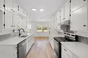 1905 Cimarron Trail, Hurst, TX 76054 - Photo 18