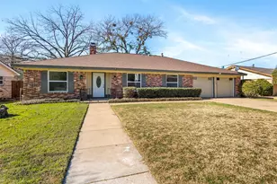 1905 Cimarron Trail, Hurst, TX 76054 - Photo 2