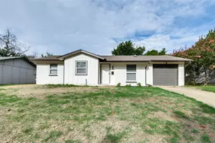 1213 Glenn Dr, Euless, TX 76039 - Photo 2