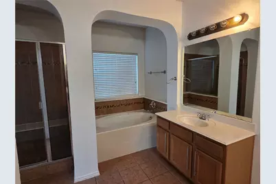662 Oak Creek Drive, Cedar Hill, TX 75104 - Photo 12
