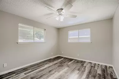 829 Poinsettia Drive, Lancaster, TX 75146 - Photo 16