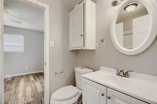 829 Poinsettia Dr, Lancaster, TX 75146 - Photo 20