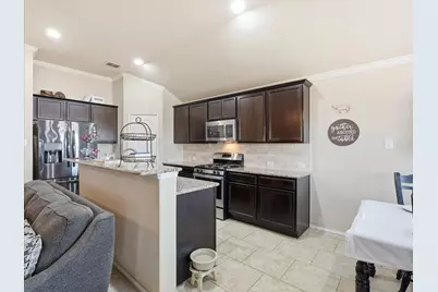 357 Coral Vine Lane, Burleson, TX 76028 - Photo 6