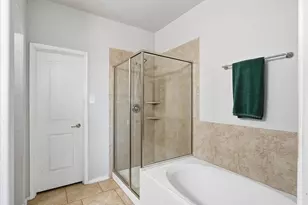 357 Coral Vine Ln, Burleson, TX 76028 - Photo 12