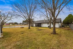 478 Birchwood Dr, Garland, TX 75043 - Photo 16