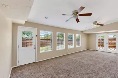 3819 Silver Maple Drive, Carrollton, TX 75007 - Photo 12