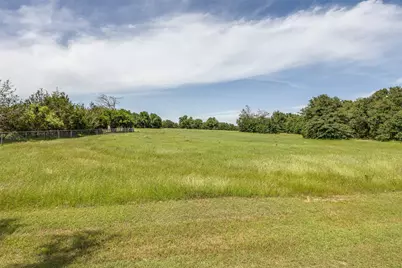 249 Wolfhunter Lane, Valley View, TX 76272 - Photo 2
