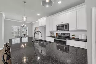 413 Travis Dr, McGregor, TX 76657 - Photo 8