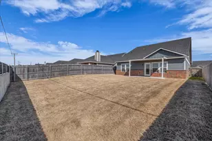 413 Travis Dr, McGregor, TX 76657 - Photo 36