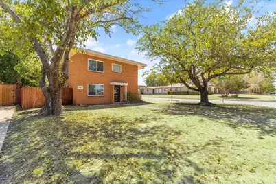 5837 Locke Avenue #D, Fort Worth, TX 76107 - Photo 4