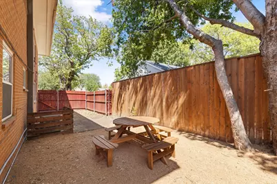 5837 Locke Avenue #D, Fort Worth, TX 76107 - Photo 16