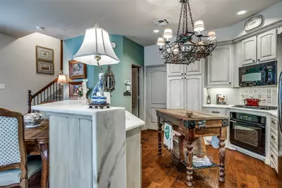 4253 Riverview Drive, Carrollton, TX 75010 - Photo 8
