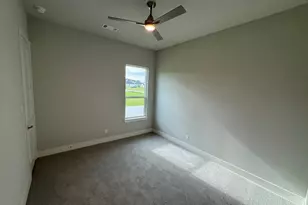 1460 Julian Dr, Van Alstyne, TX 75495 - Photo 16