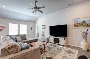 8948 Bronze Meadow Dr, Fort Worth, TX 76131 - Photo 4