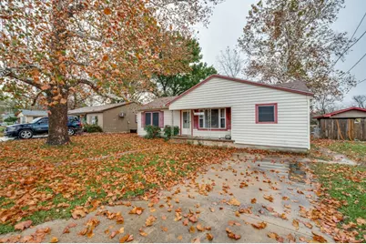 932 Moss Street, Gainesville, TX 76240 - Photo 2