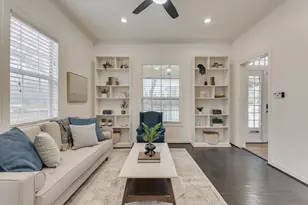 909 Elsbeth St, Dallas, TX 75208 - Photo 4