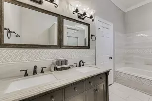 909 Elsbeth St, Dallas, TX 75208 - Photo 24