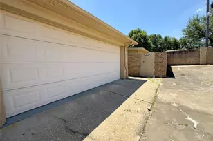 1413 Hickory Wood St, Sulphur Springs, TX 75482 - Photo 4