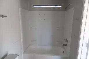 125 Oak Dr, Springtown, TX 76082 - Photo 10