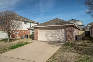 2117 Laughlin Rd, Fort Worth, TX 76177 - Photo 2