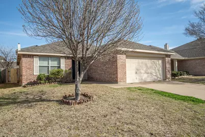 2117 Laughlin Road, Fort Worth, TX 76177 - Photo 2
