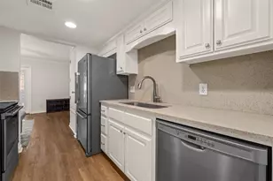 600 Bagby Ave, Waco, TX 76706 - Photo 6