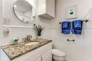 2010 N Locust St, Denton, TX 76209 - Photo 32