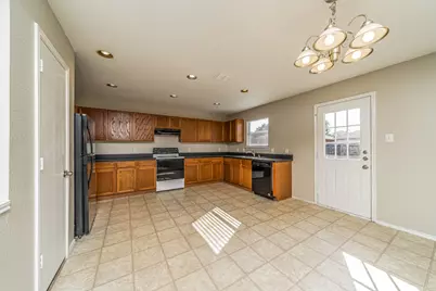 13829 Sonterra Ranch Road, Fort Worth, TX 76262 - Photo 4