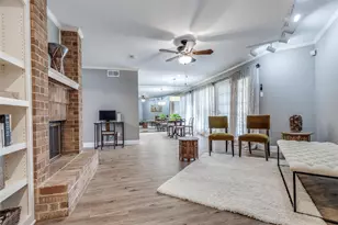 16301 Ledgemont Ln, Addison, TX 75001 - Photo 2